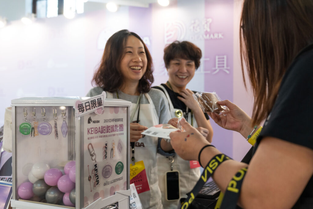 251114-POPUPASIAD200331