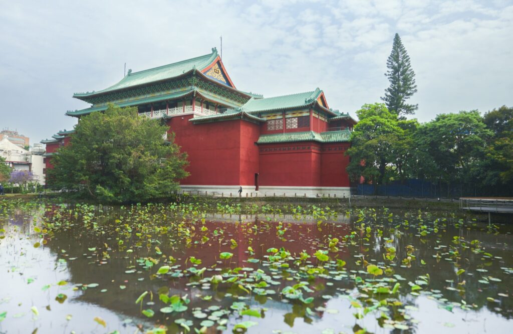 國立歷史博物館緊鄰台北植物園 (1)